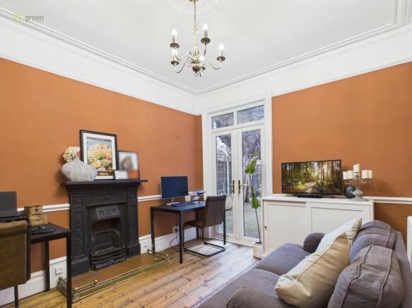 cam05459g0pr0106still030