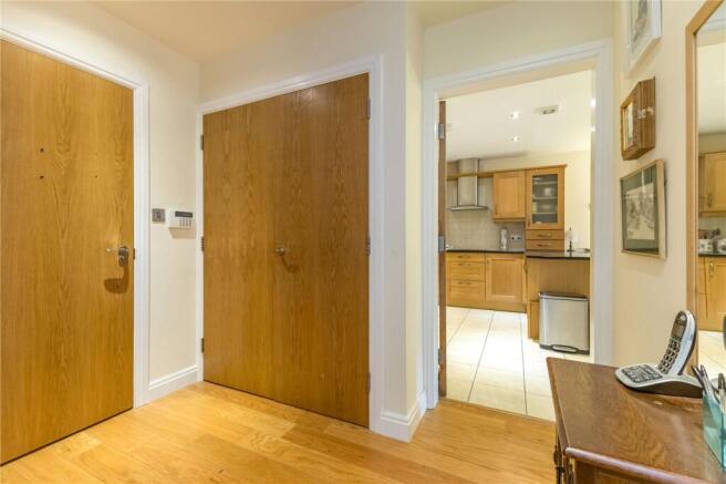 2 bed Apartment for sale Image 6