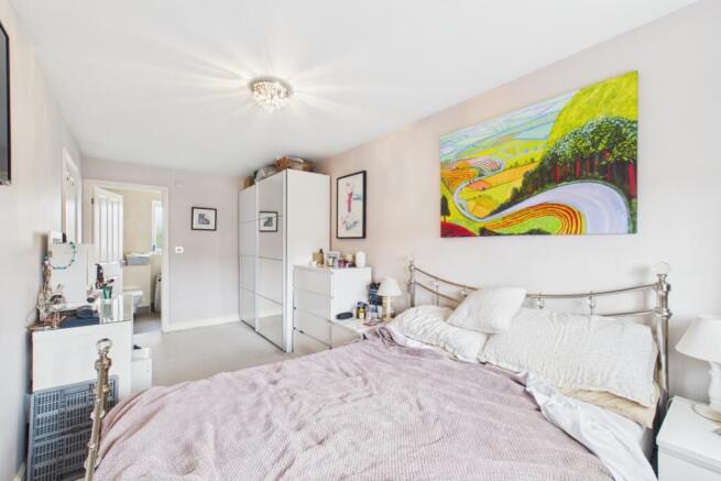 3 bed Semi-Detached for sale Image 8