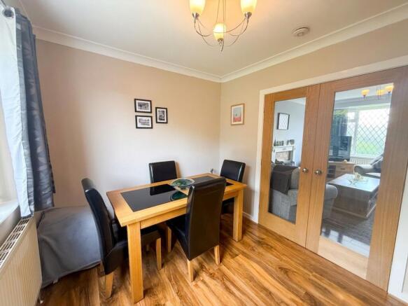 3 bed Semi-Detached for sale Image 6
