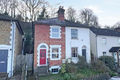 Godalming ***No Onward Chain***