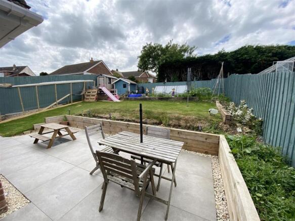 5 Warrior Ave garden 2.jpg