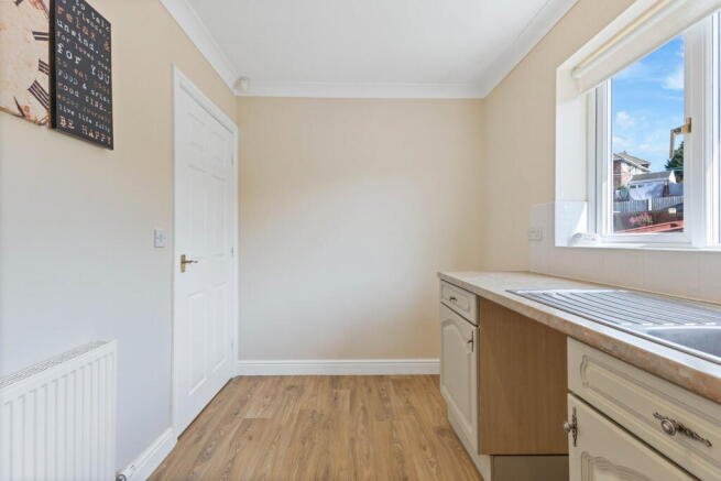 2 bed Semi-Detached Bungalow for sale Image 7