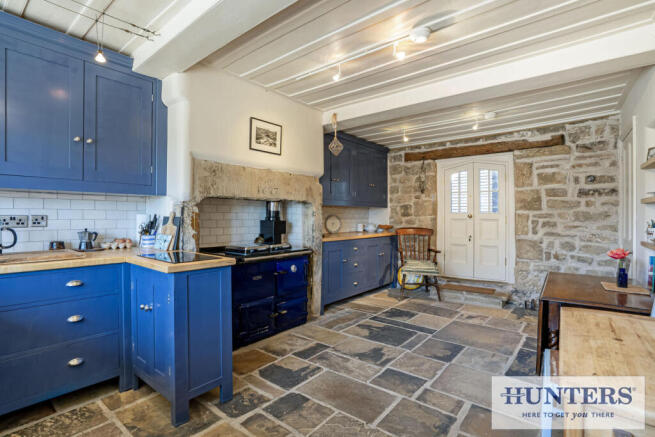 3 bed Terraced for sale Image 6