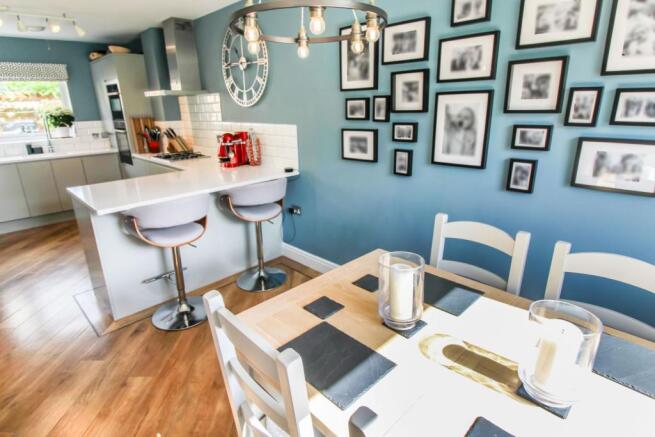 Kitchen/Dining Room