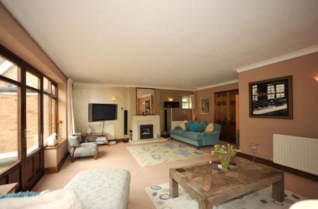 Lounge 2