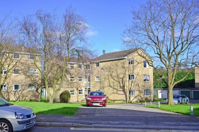 2 bed Apartment to rent Image 10