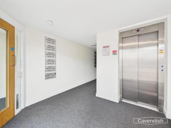 COMMUNAL ENTRANCE HALL