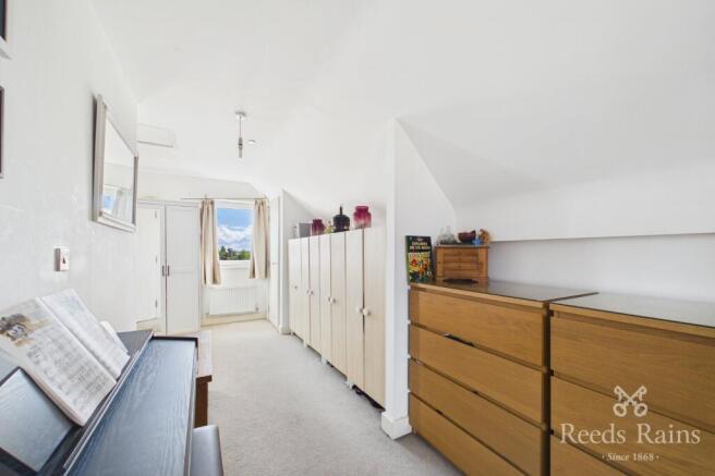 5 bed Terraced for sale Image 11