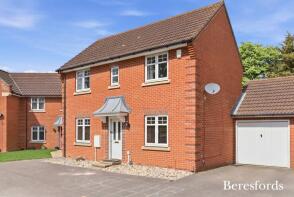 13, Oxford Close, Romford RM2 5UT