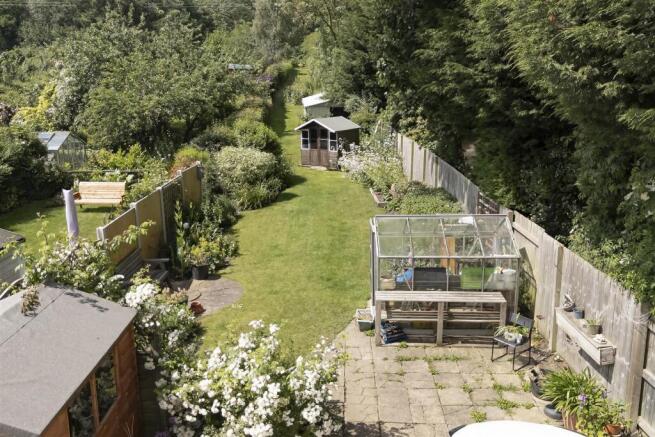 4 bed Semi-Detached for sale Image 10