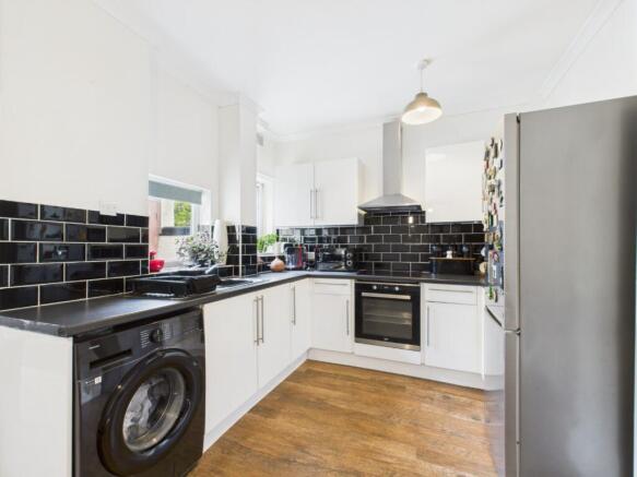 2 bed Terraced for sale Image 5