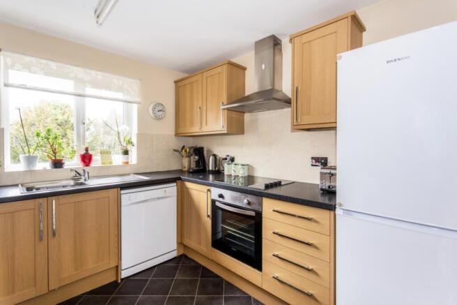 6 Warwick Court f...