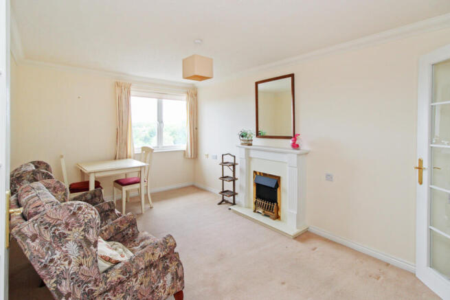 Flat 29, St Marys Lodge, 3 Beach Avenue, Birchington, Kent photo 4