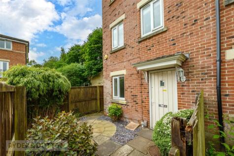 Birchwood Close, Lindley, Huddersfield, West Yorkshire, HD3