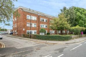 24, 132 Clifton Court, Selhurst Road, South Norwood, London SE25 6LU