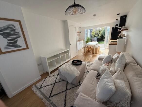 Lounge 1