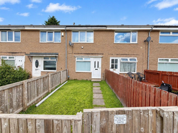 2-bed house on Arnford Close, off Otley Road, Bradford, £120,000
