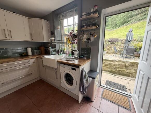 2 bed Terraced for sale Image 4