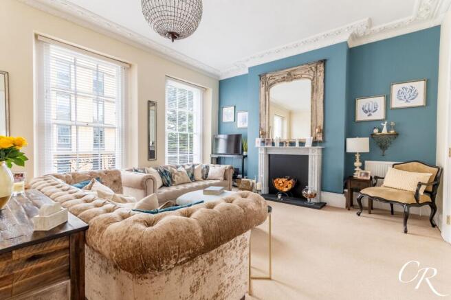 Sitting/Dining room