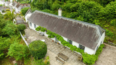 Helford, Helston, TR12