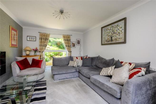 5 bed Detached for sale Image 5
