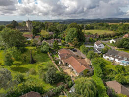 Highdelf, Church Place, Pulborough RH20 1AF