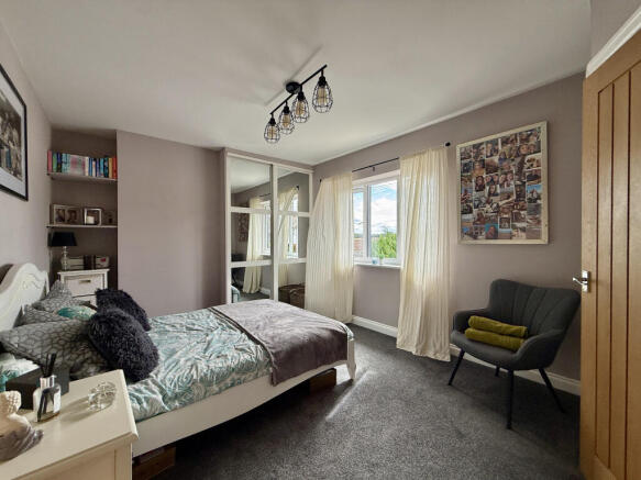 2 bed Semi-Detached for sale Image 7