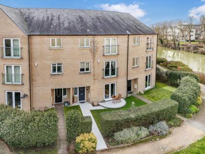 Skipper Way, Little Paxton, PE19