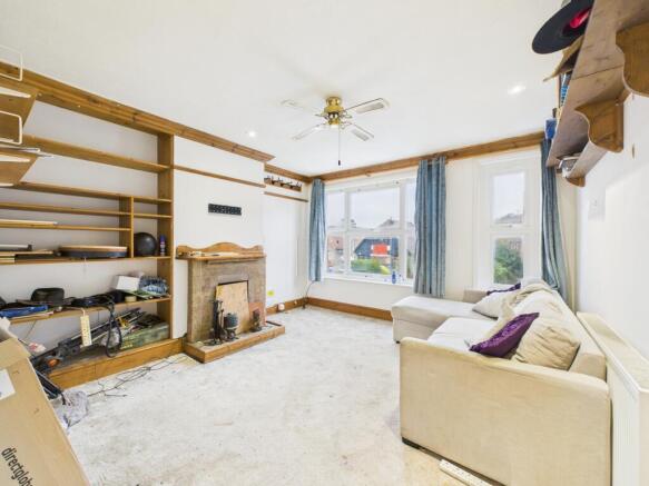 CAM04018G0-PR0397-STILL001