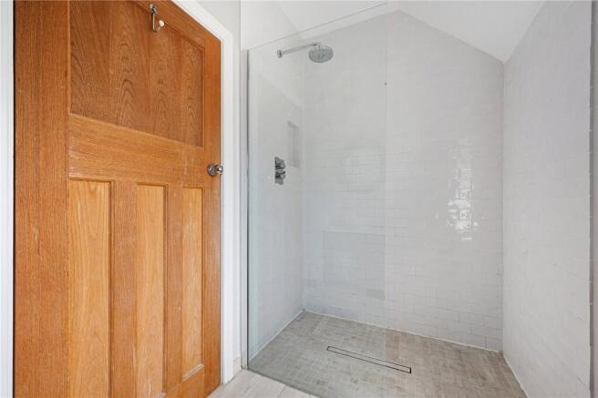 4 bed Semi-Detached for sale Image 10