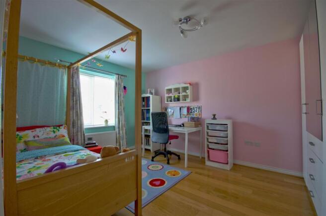 Bedroom 5.jpg