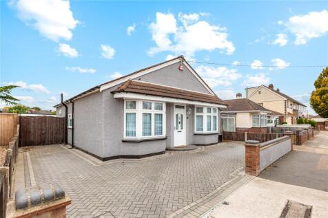 Fairview Avenue, Rainham, RM13