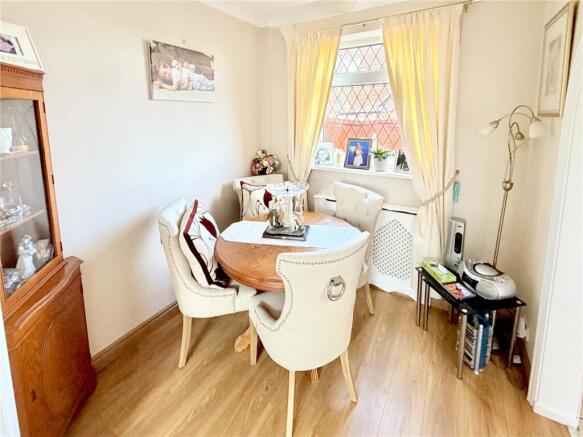2 bed Terraced for sale Image 5