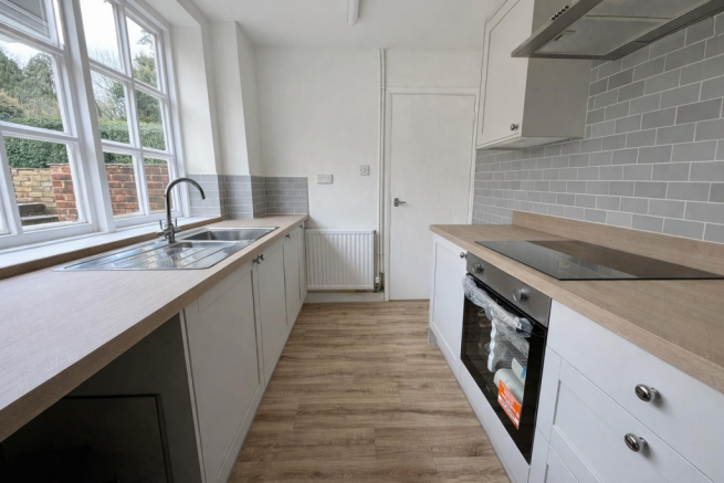 Kitchen 1.PNG