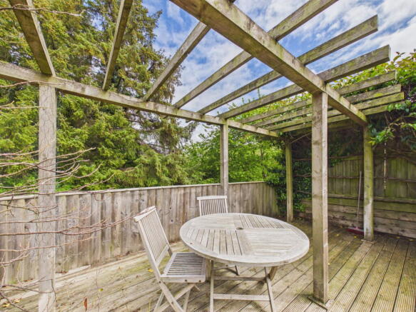 3 bed Semi-Detached for sale Image 11