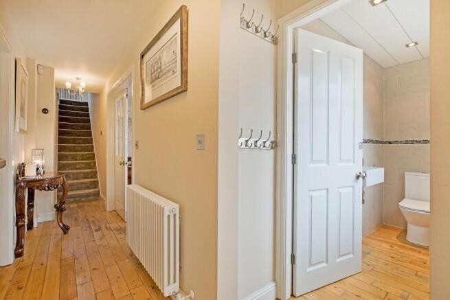 4 bed Detached for sale Image 11