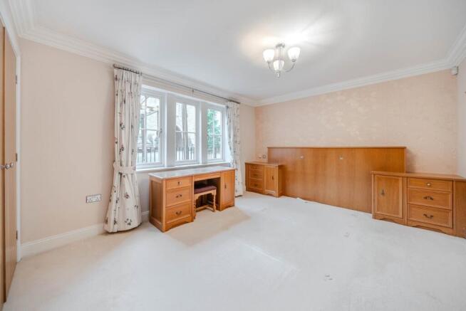 2 bed Flat for sale Image 7