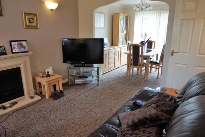 Lounge/Dining Room