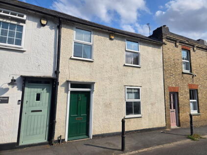 CHAIN FREE - High Street, Puckeridge, Herts