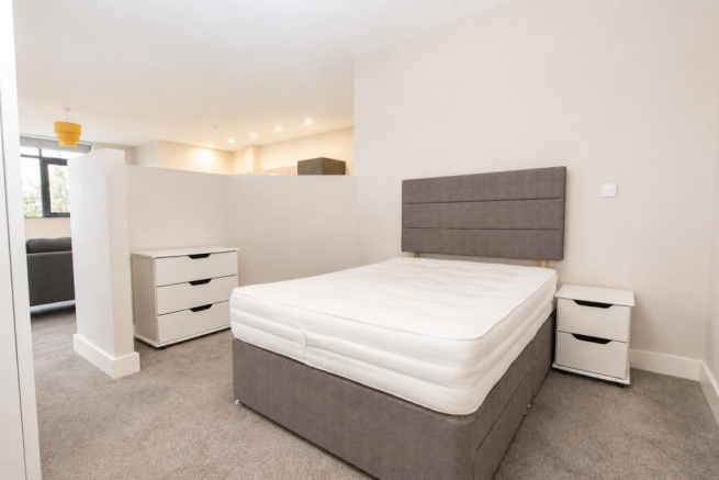 Studio to rent Image 4