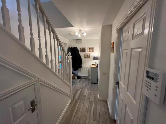 Hallway.jpg