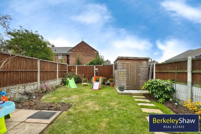 Rear garden (4)