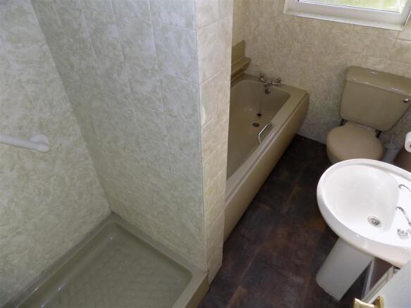 HOUSE BATHROOM