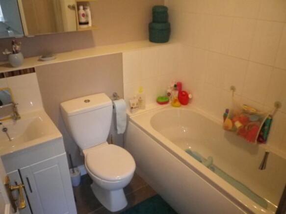 Photo 8