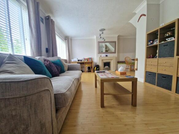 Photo 3