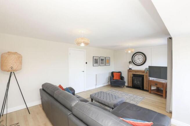 2 bed Bungalow for sale Image 9