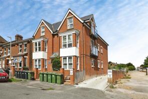 Flat 4, 2 Wykeham Court, Cornwallis Road, Maidstone ME16 8BA