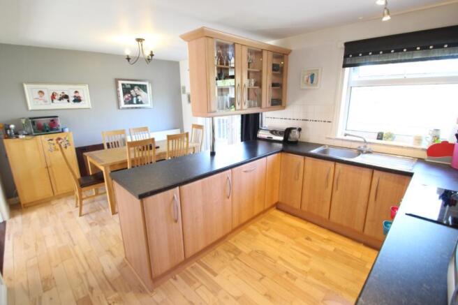 Kitchen Diner 2