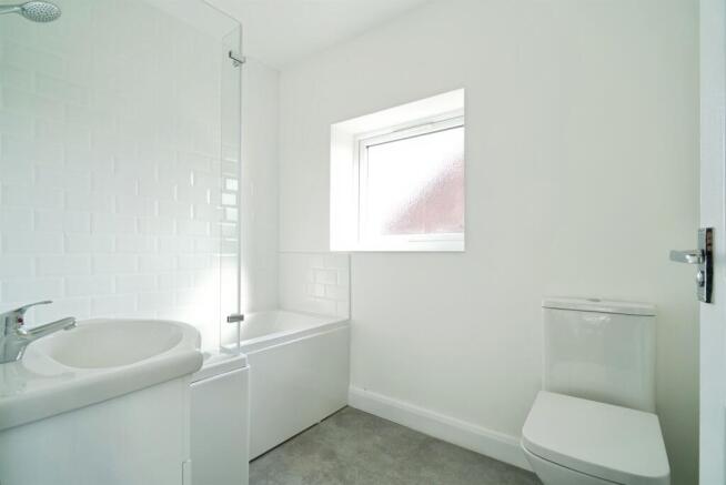 3 bed Semi-Detached for sale Image 10